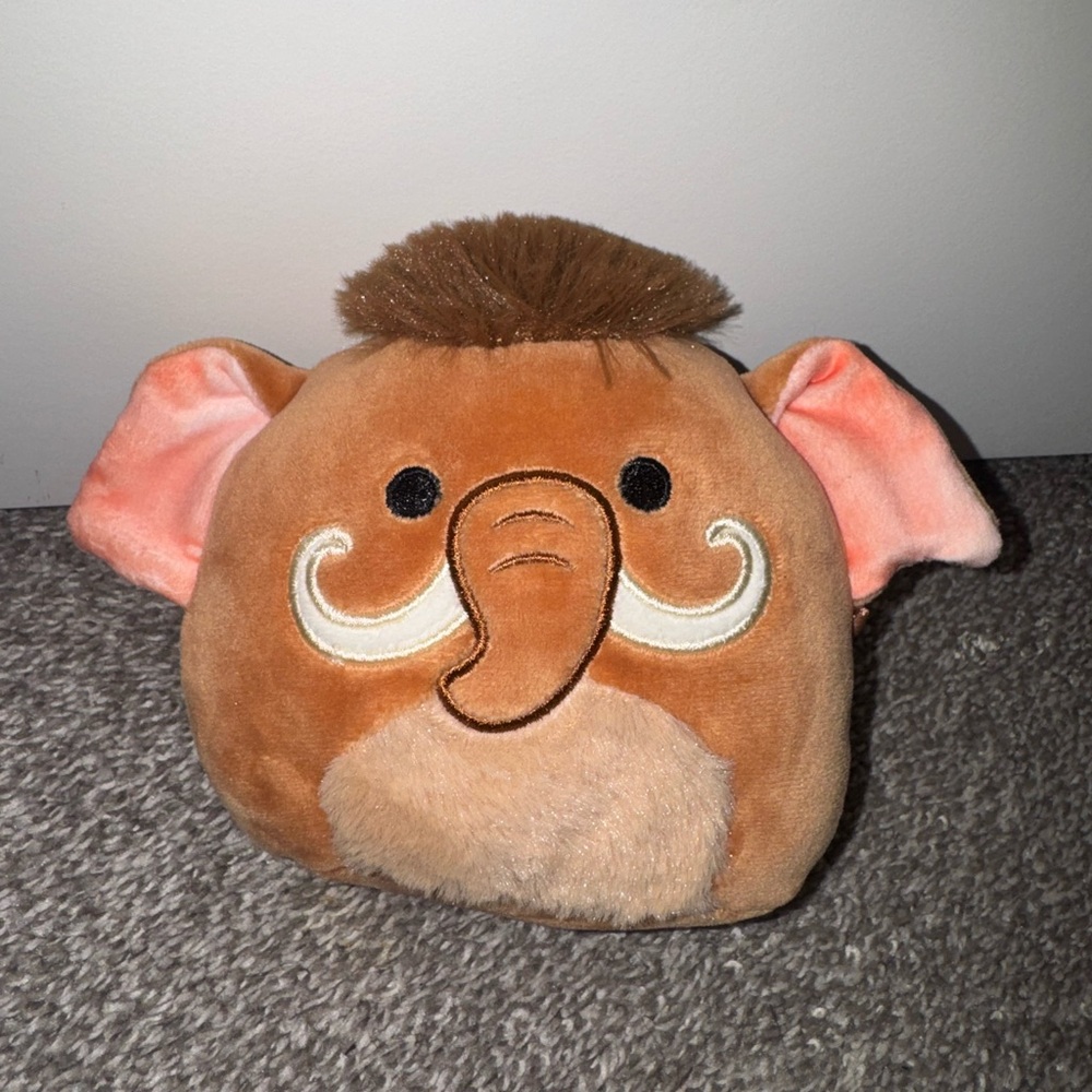Squishmallows Chienda the Woolly Mammoth
